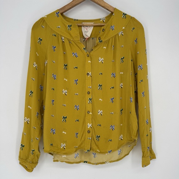 Anthropologie 26 of 52 Conversations Yellow-Gold Bow Pattern Blouse Size 4 - Picture 1 of 6